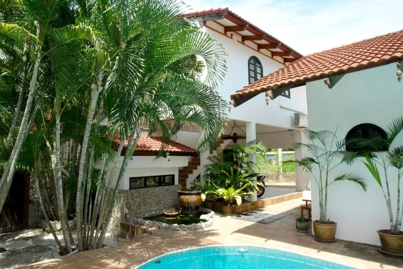 Country Estate photo 5