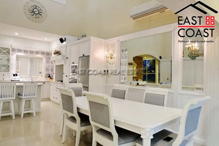 Silk Road Place photo 13