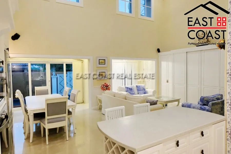 Silk Road Place photo 17