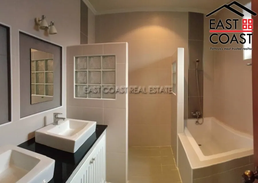 The Chase Villas photo 8