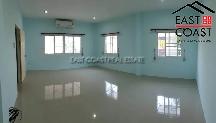 Private House Sattahip photo 11