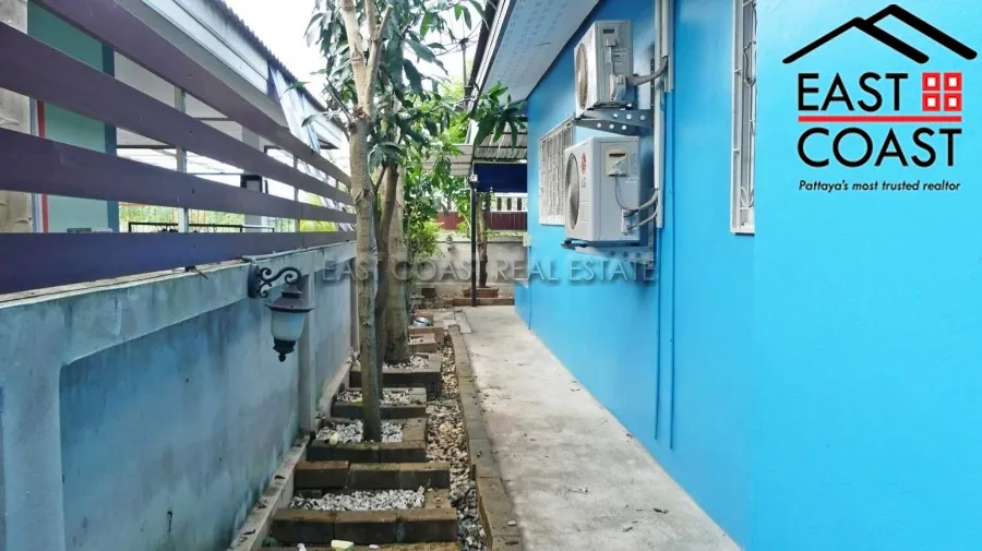 Private House Sattahip photo 10