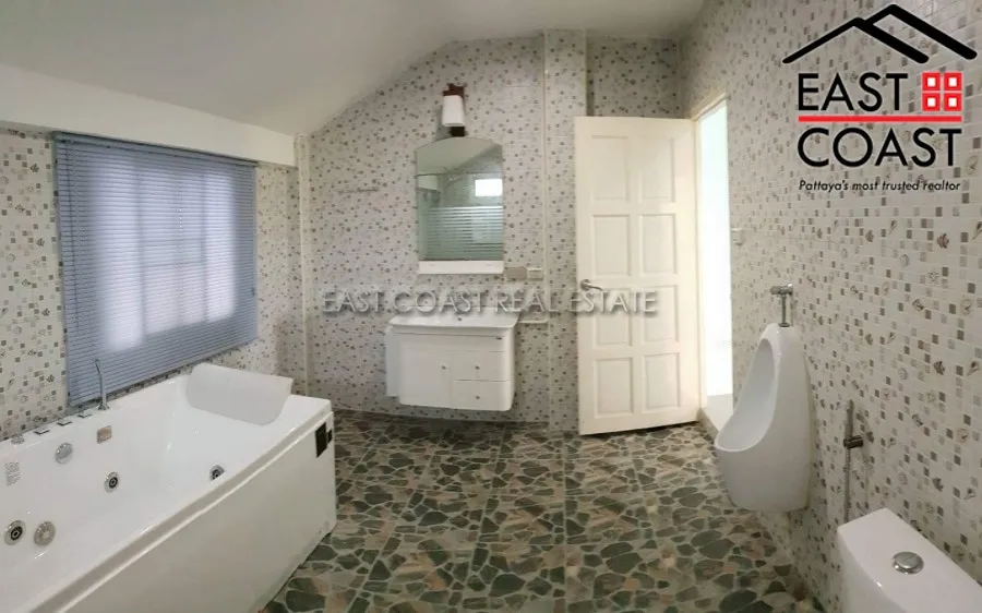 Private House Sattahip photo 16