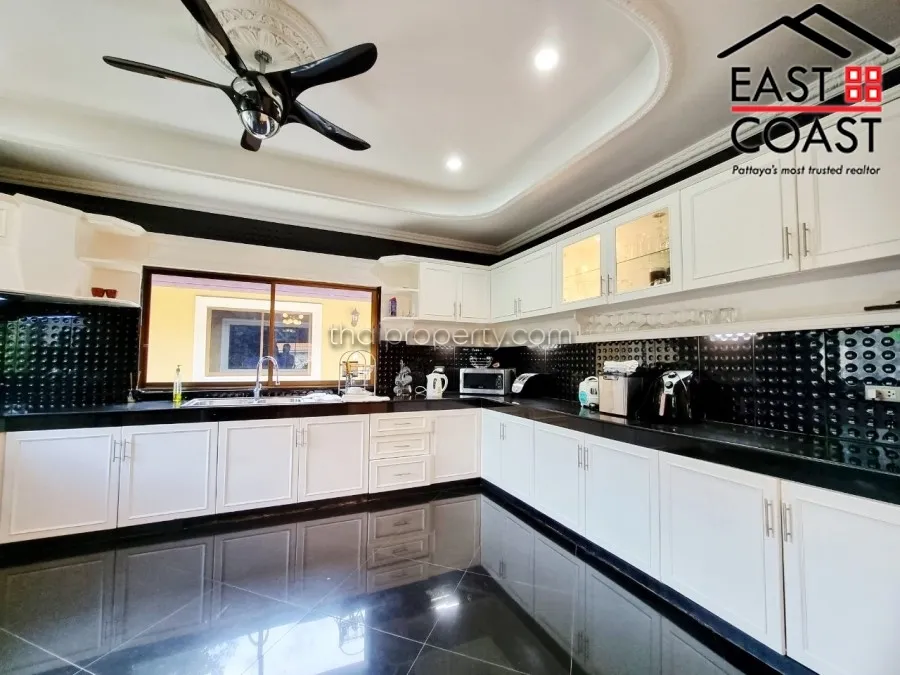 Thepnimit Villa photo 8