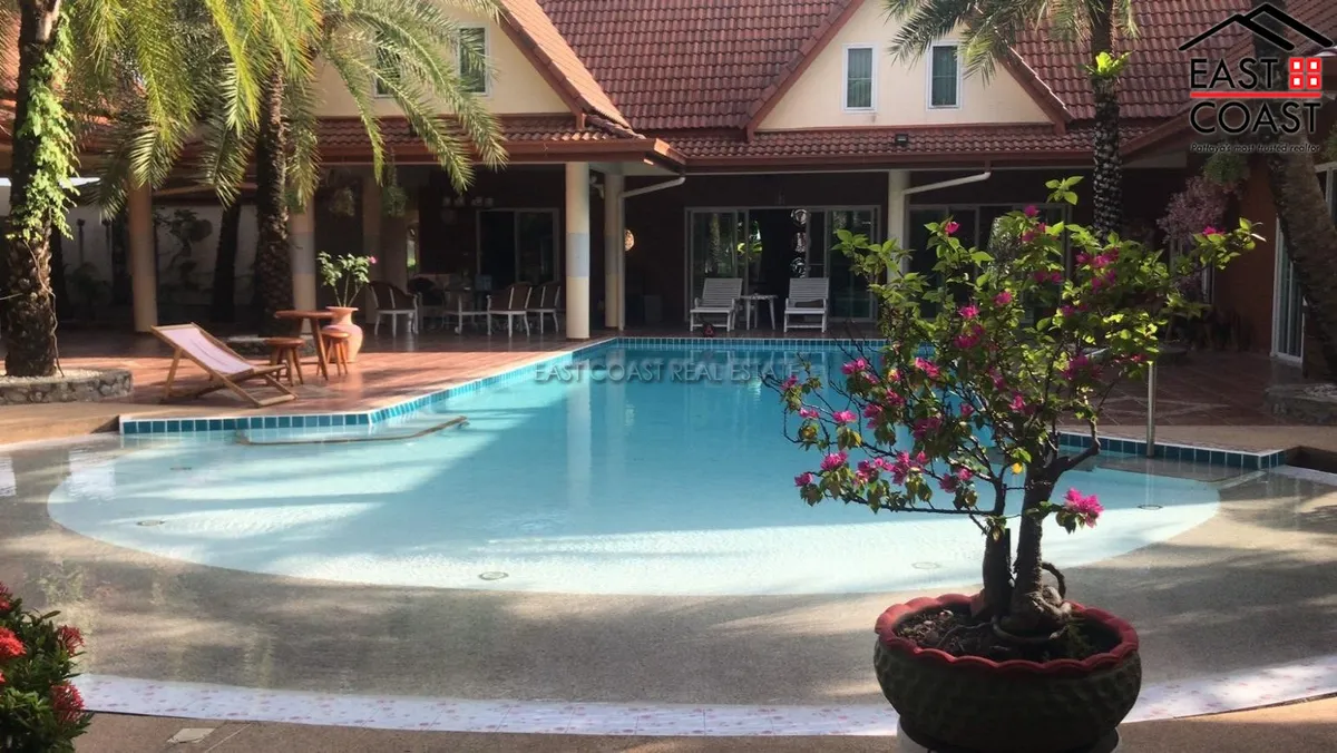 Wasita Paradise Pool Villa, Huay Yai, Pattaya