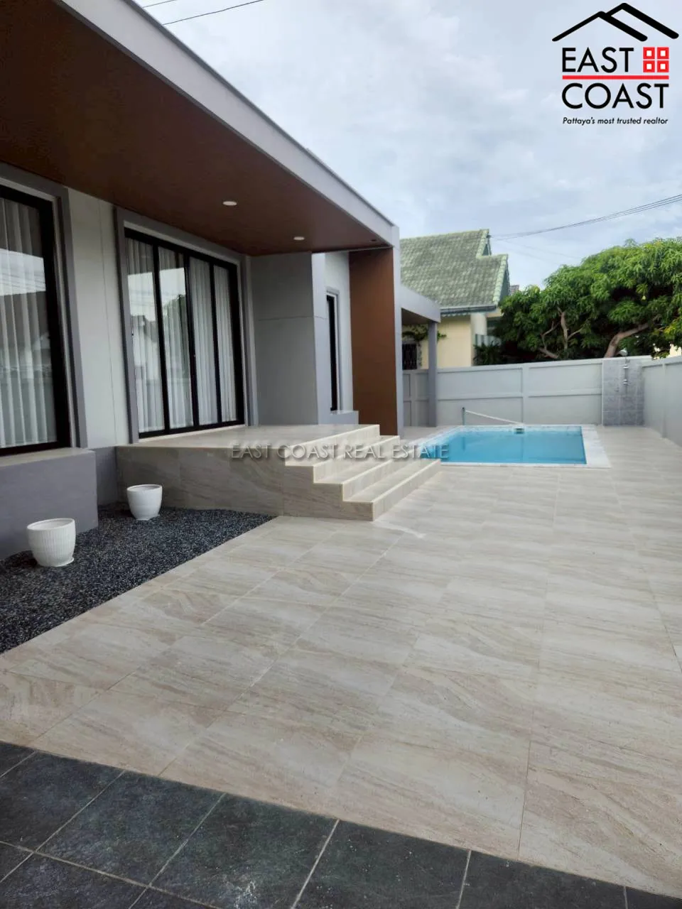 Paradise Hill 2 photo 24
