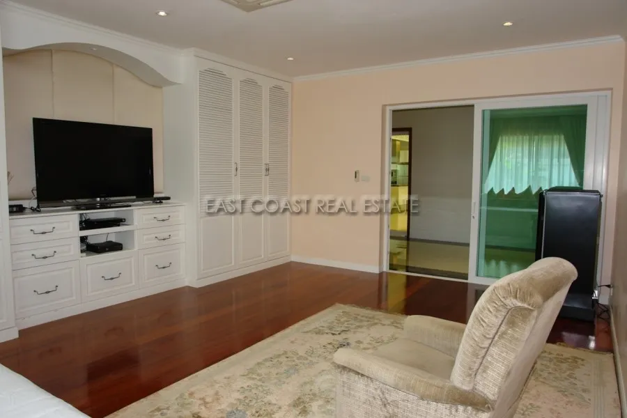 Jomtien Park Villas photo 8