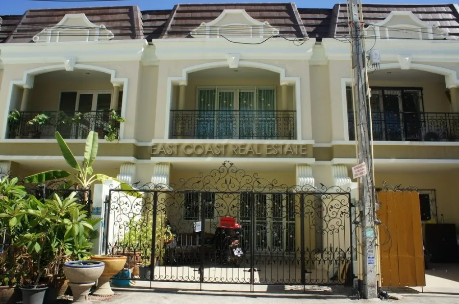 LK Village photo 4