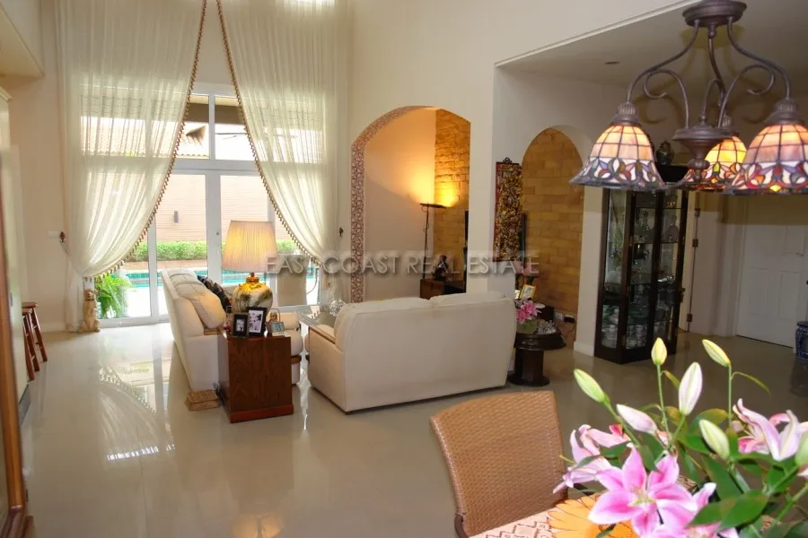 Silk Road Place photo 16