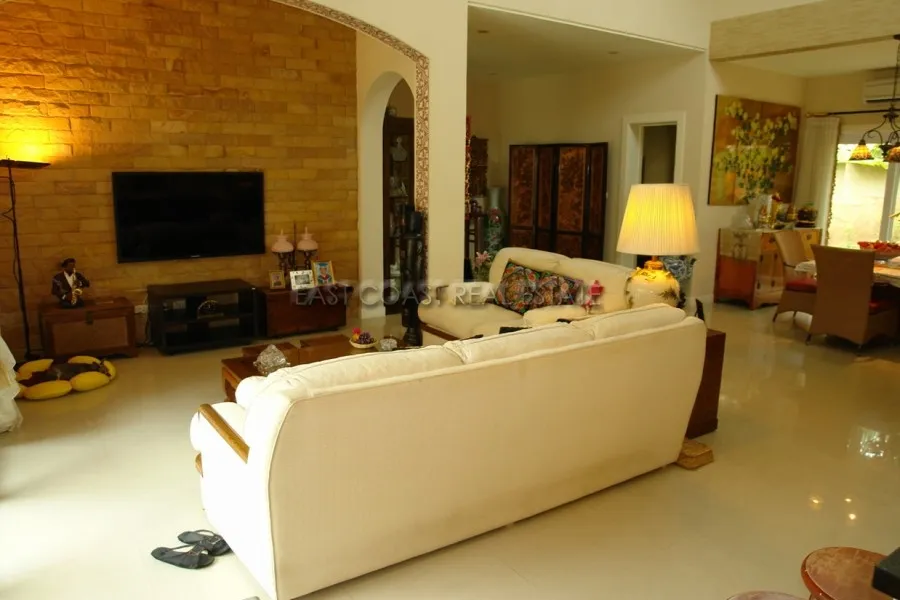 Silk Road Place photo 15