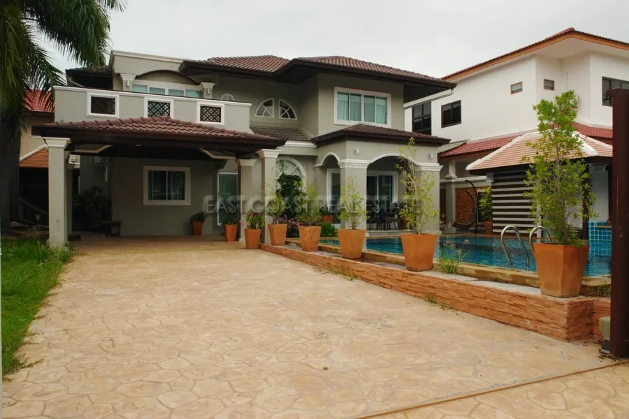 Soi Satit School