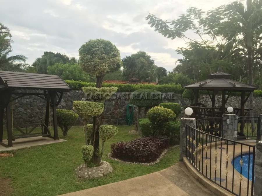 Soi Thepnimit photo 3