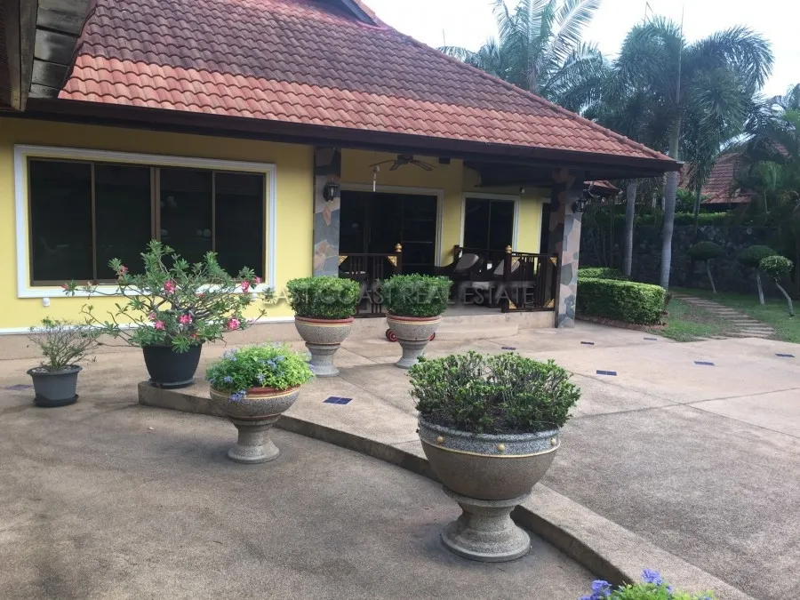Soi Thepnimit photo 18