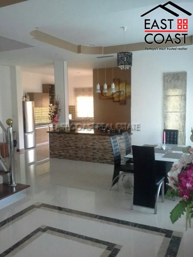 Rose Land and House photo 17