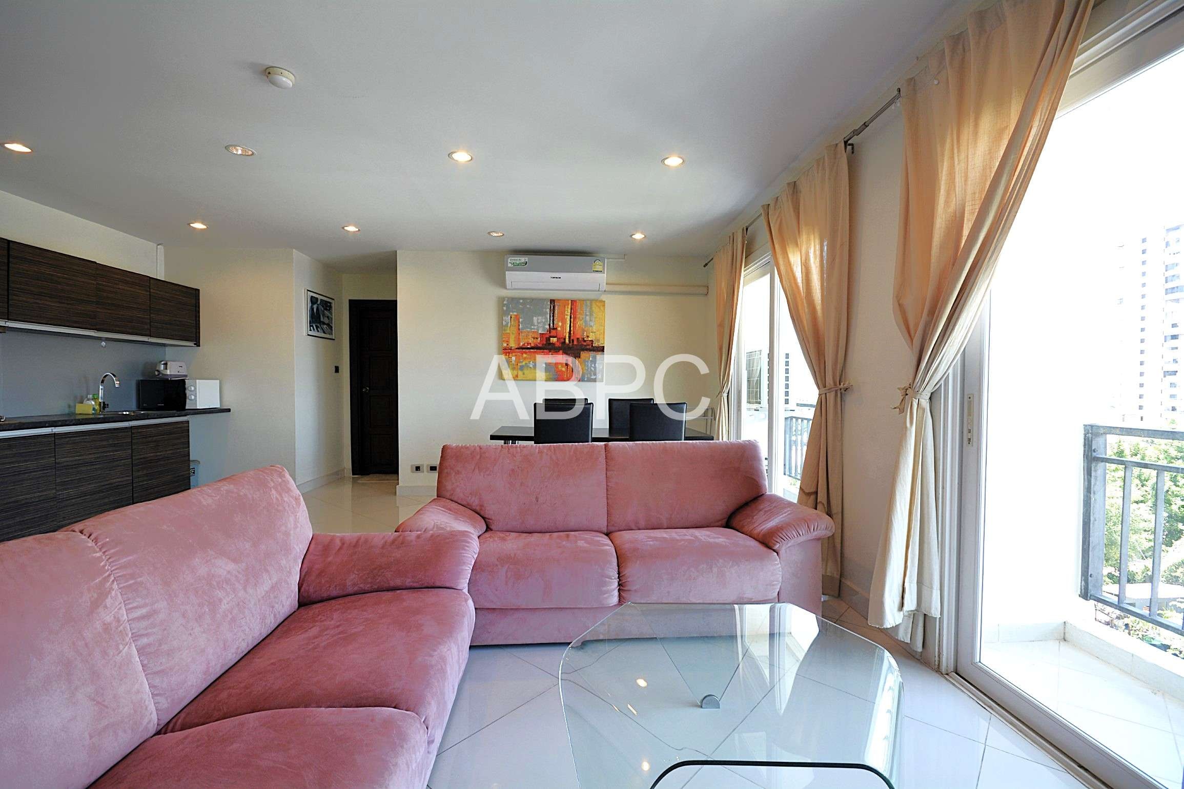2 Bed 2 Bath Condo in Jomtien photo 6