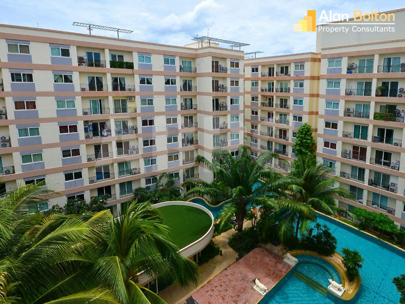 2 Bed 2 Bath Condo in Jomtien