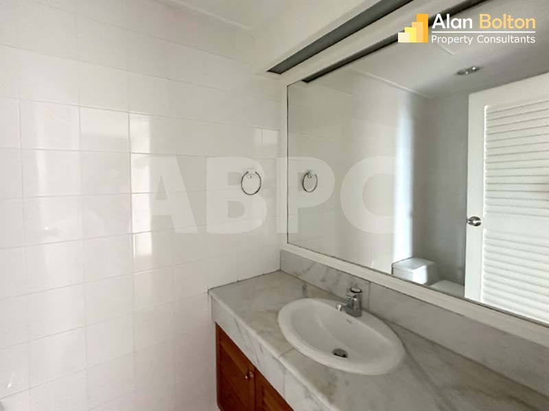 Beachfront Ocean View 3 Bed 4 Bath Condo In Pratumnak photo 7