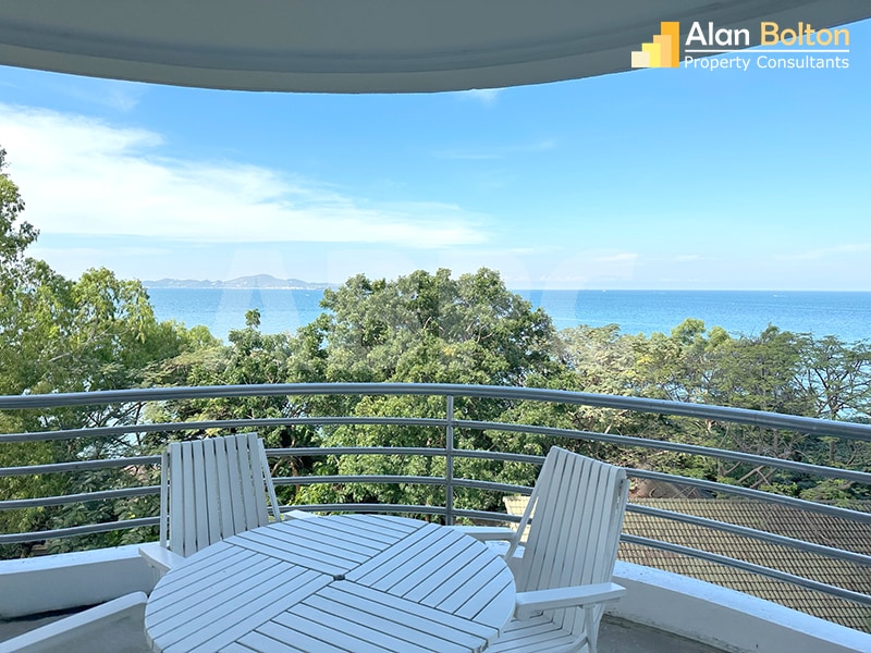 Beachfront Ocean View 3 Bed 4 Bath Condo In Pratumnak