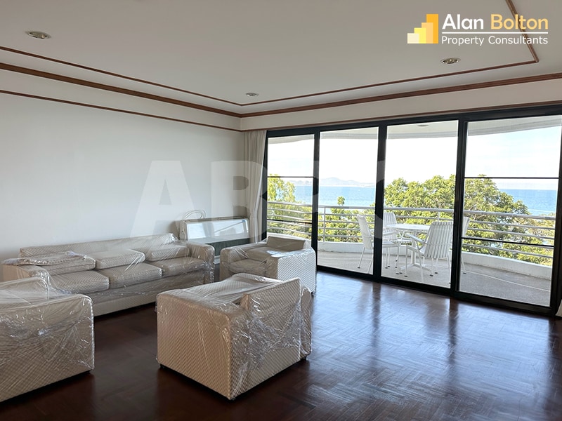 Beachfront Ocean View 3 Bed 4 Bath Condo In Pratumnak photo 4