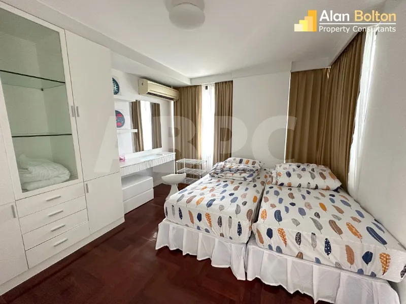 3 Bed 4 Bath in Pratumnak photo 6