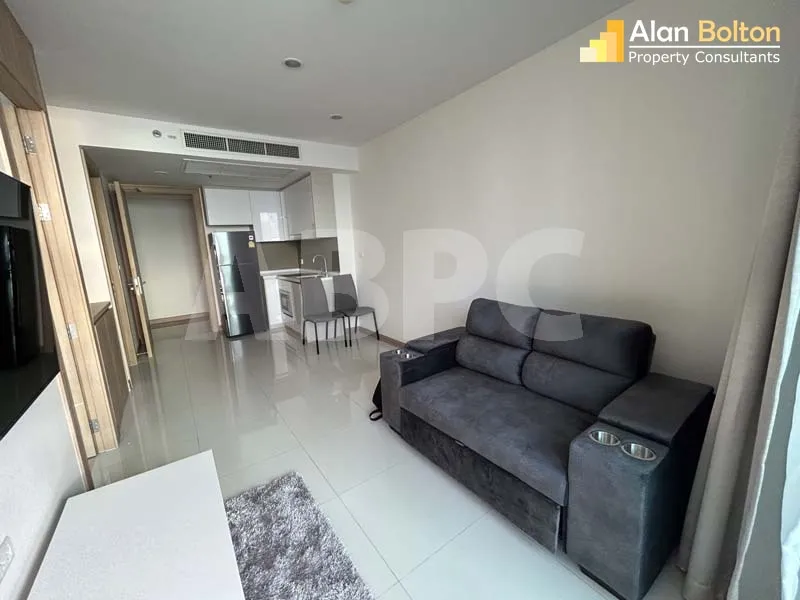 1 Bed 1 Bath in Wong Amat ABPC0081 photo 2