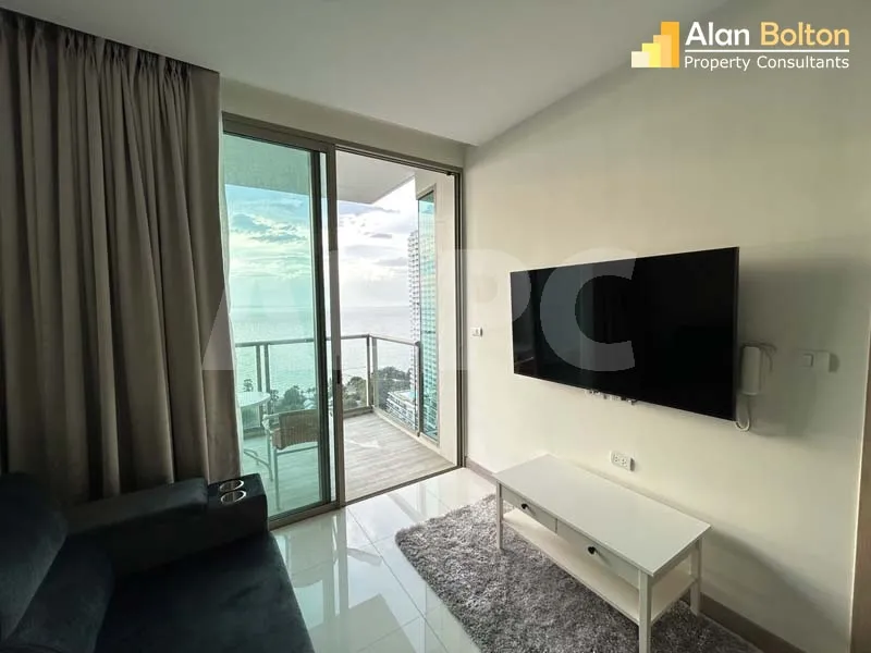 1 Bed 1 Bath in Wong Amat ABPC0081 photo 11