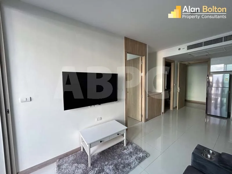 1 Bed 1 Bath in Wong Amat ABPC0081 photo 8