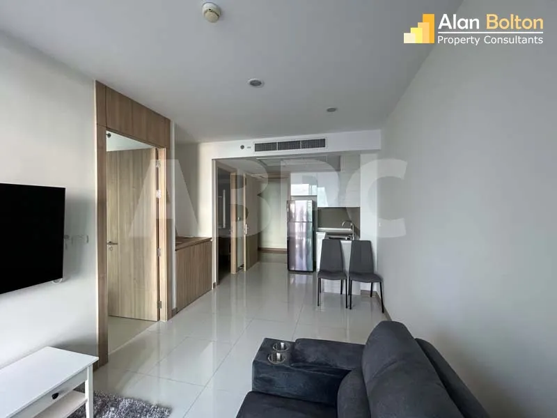 1 Bed 1 Bath in Wong Amat ABPC0081 photo 9