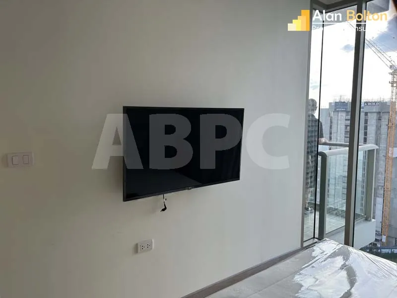 1 Bed 1 Bath in Wong Amat ABPC0081 photo 10