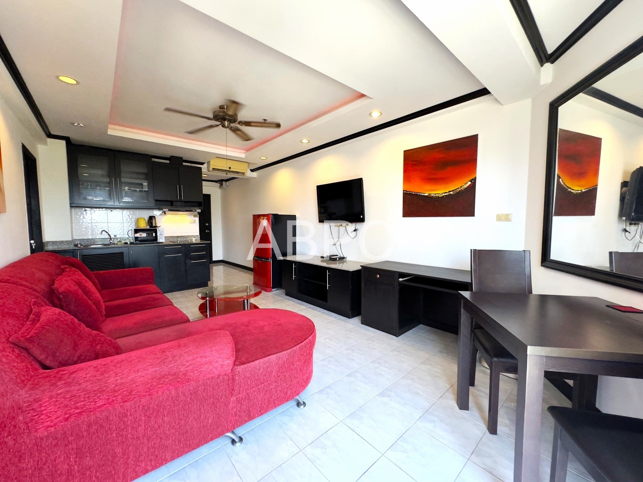 Pool View 1 Bed 2 Bath Condo in Jomtien photo 2