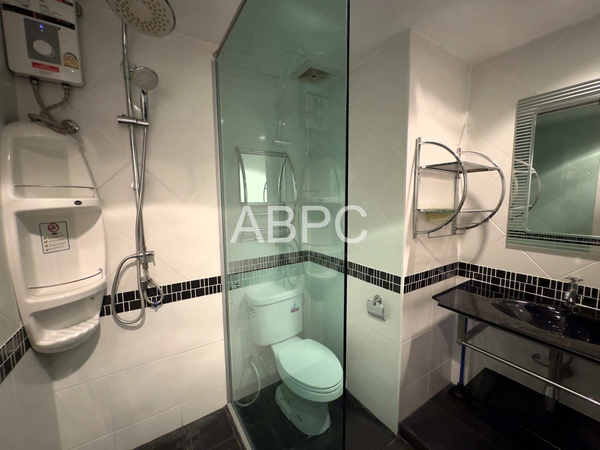 Pool View 1 Bed 2 Bath Condo in Jomtien photo 4