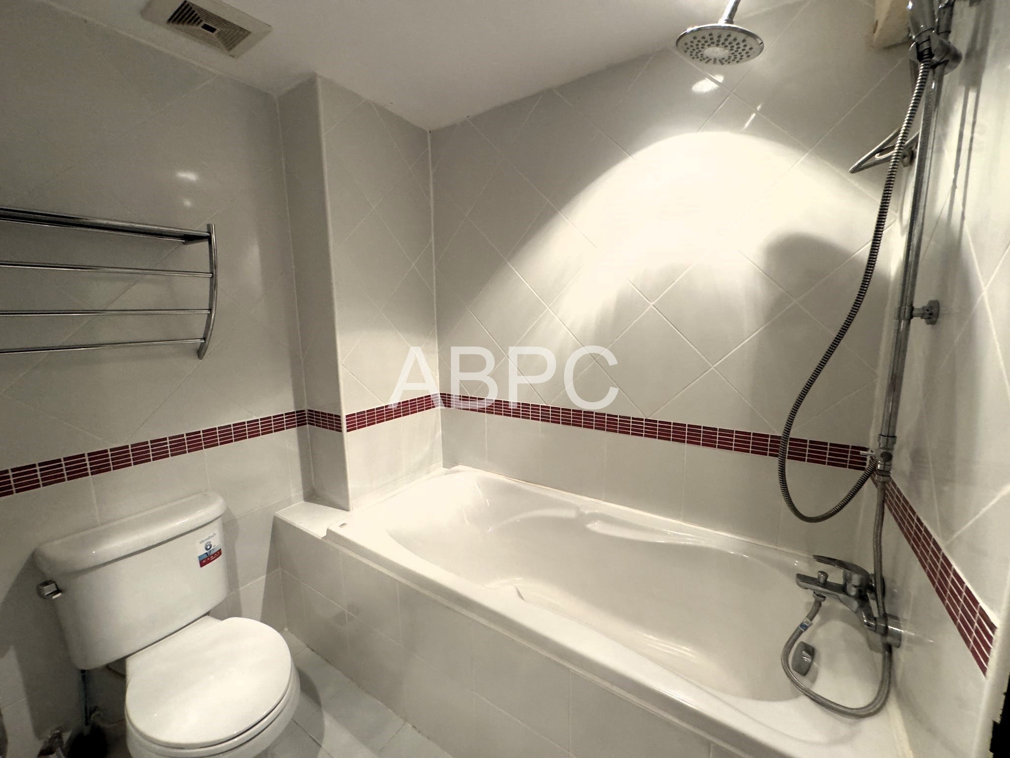 Pool View 1 Bed 2 Bath Condo in Jomtien photo 13