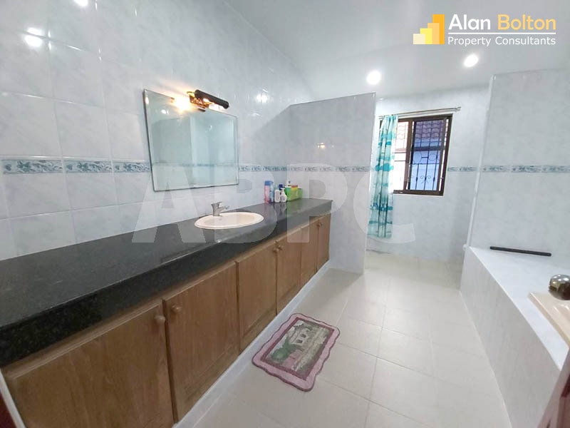 4 Bed 4 Bath in East Pattaya ABPC0157 photo 7