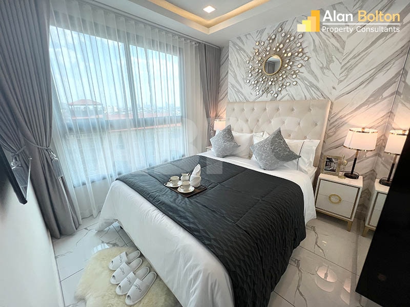 2 Bed - 1 Bath Condo in South Pattaya photo 3