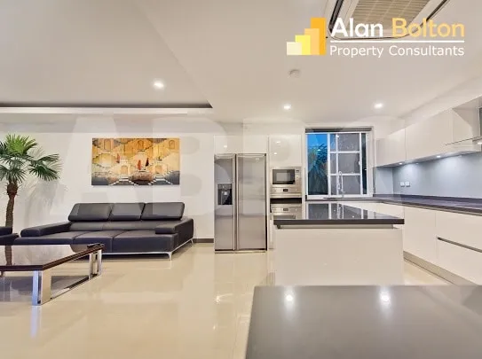 Stunning 5 Bedroom Pool Villa For Rent photo 5
