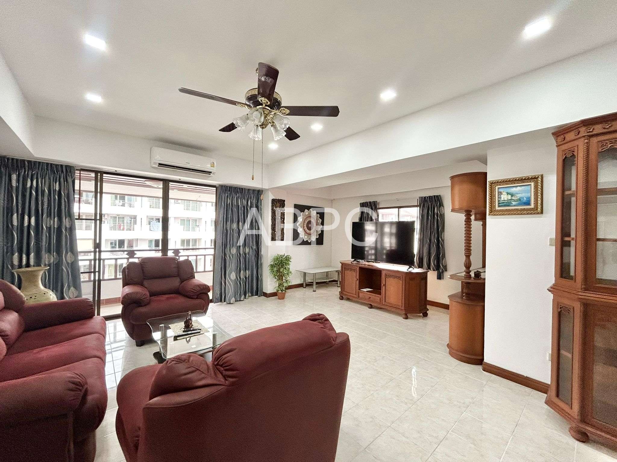 Massive 2 Bed in Jomtien For Rent photo 13