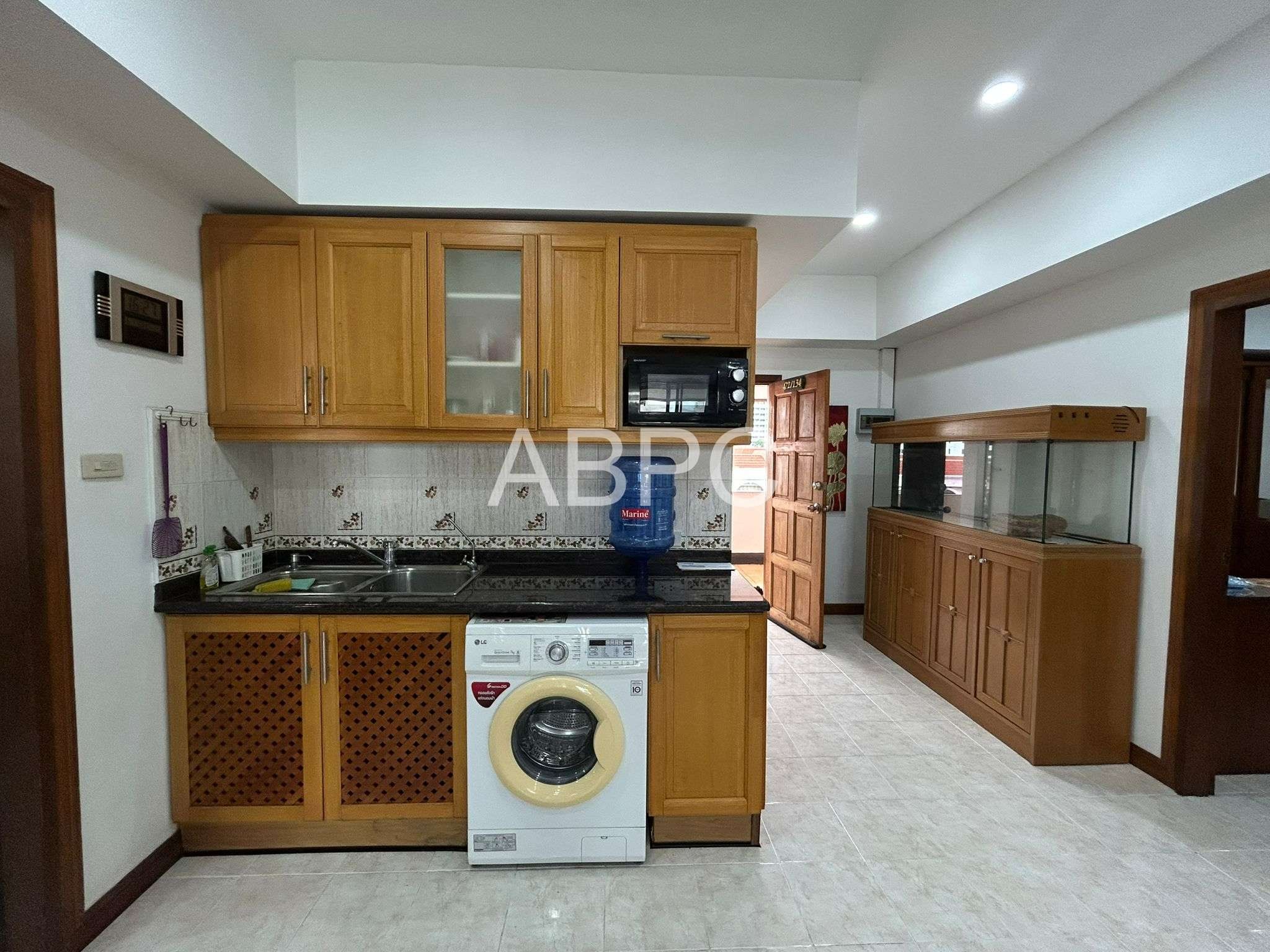 Massive 2 Bed in Jomtien For Rent photo 11