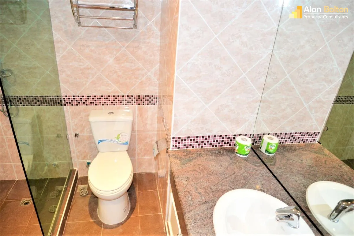1 Bed 1 Bath Condo In Jomtien photo 5