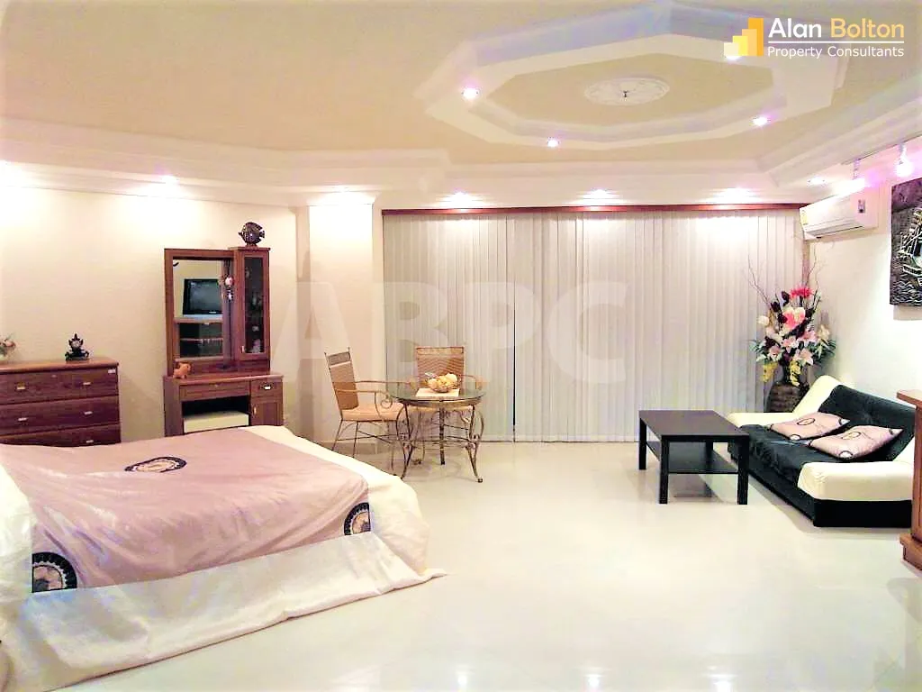 Ocean View Studio Condo In Jomtien photo 2