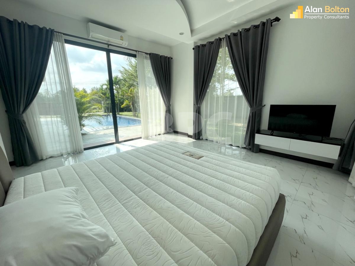 3 Bed 3 Bath Pool Villa in East Pattaya photo 19