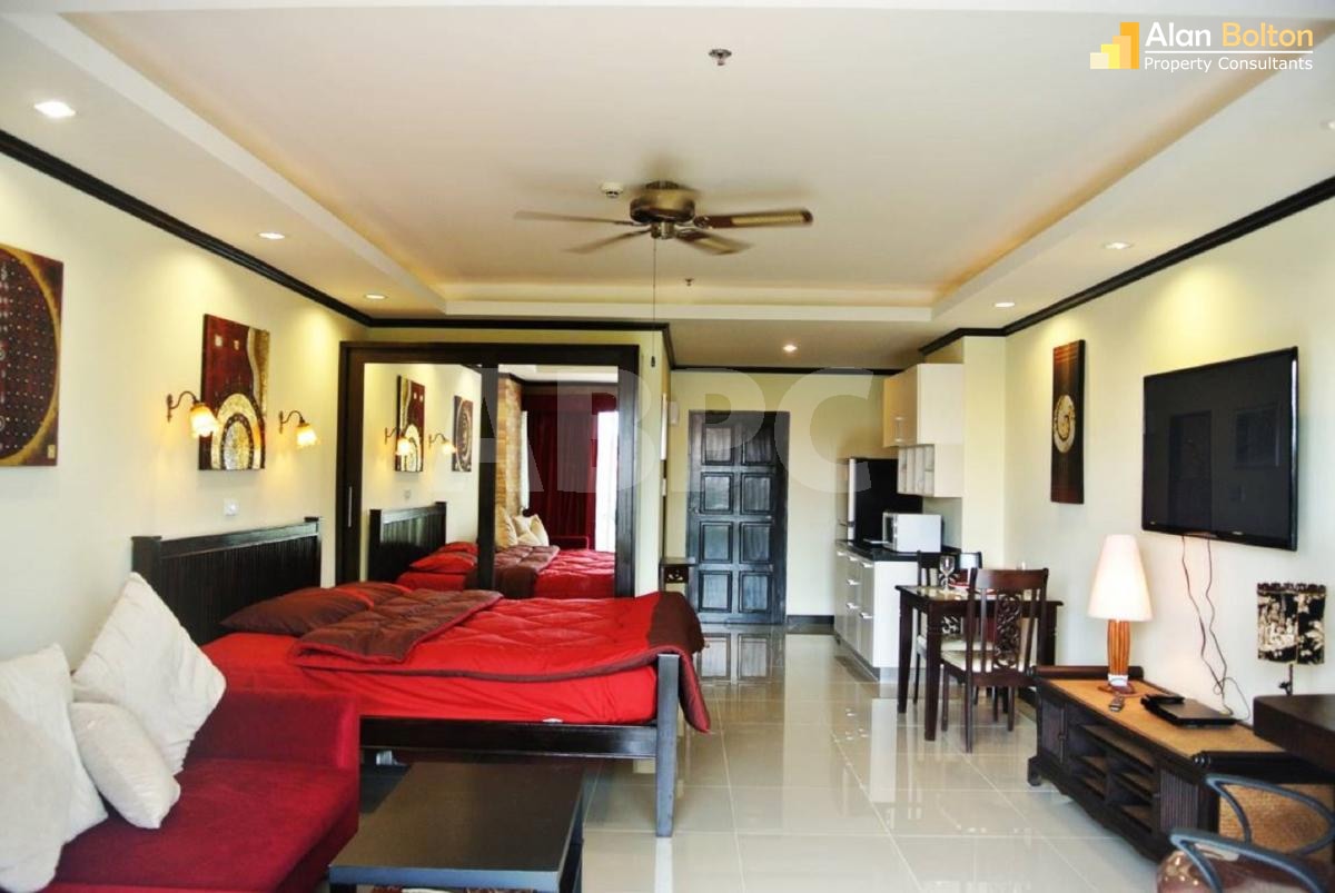Large Studio Condo In Jomtien photo 7