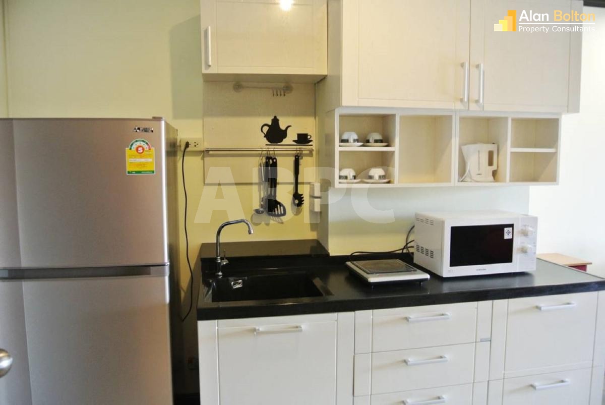 Large Studio Condo In Jomtien photo 4