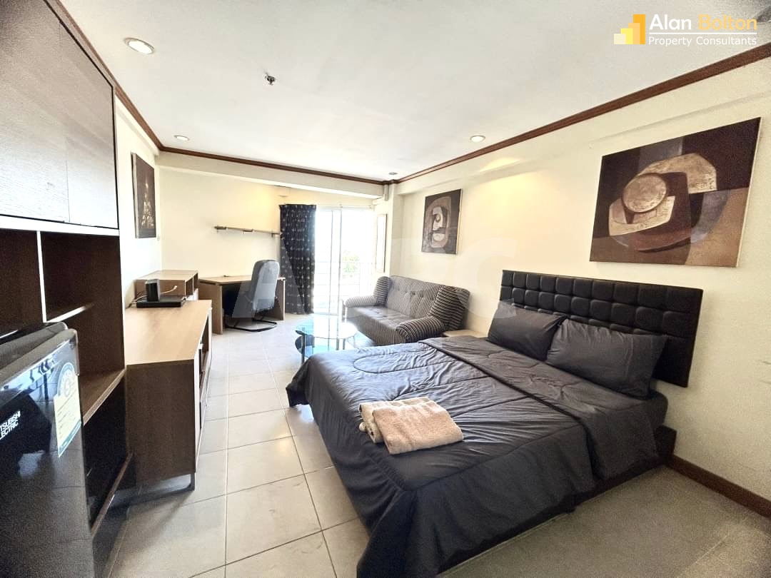 Ocean View Studio Condo in Jomtien photo 6