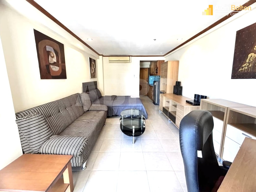 Ocean View Studio Condo in Jomtien photo 4