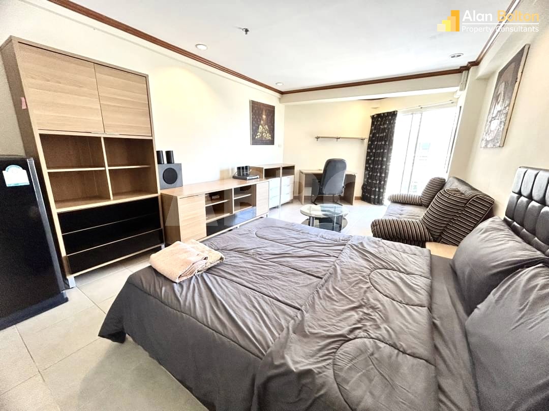 Ocean View Studio Condo in Jomtien photo 7