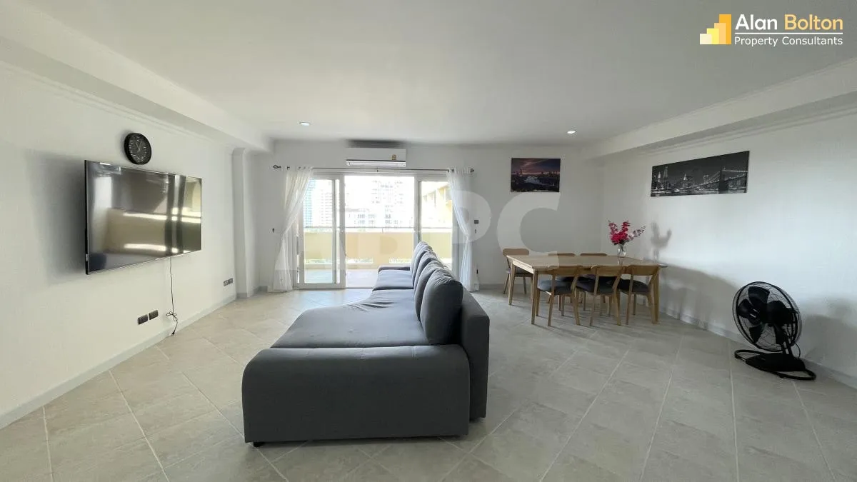 3 Bed 3 Bath Condo In Pratumnak photo 2