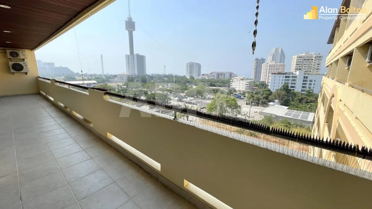 3 Bed 3 Bath Condo In Pratumnak photo 11