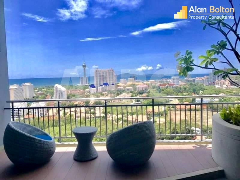 Ocean View 2 Bed 2 Bath Condo in Jomtien - Supalai Mare