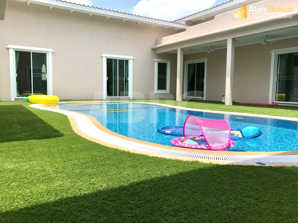 5 Bed 6 Bath in East Pattaya ABPC0358 photo 2
