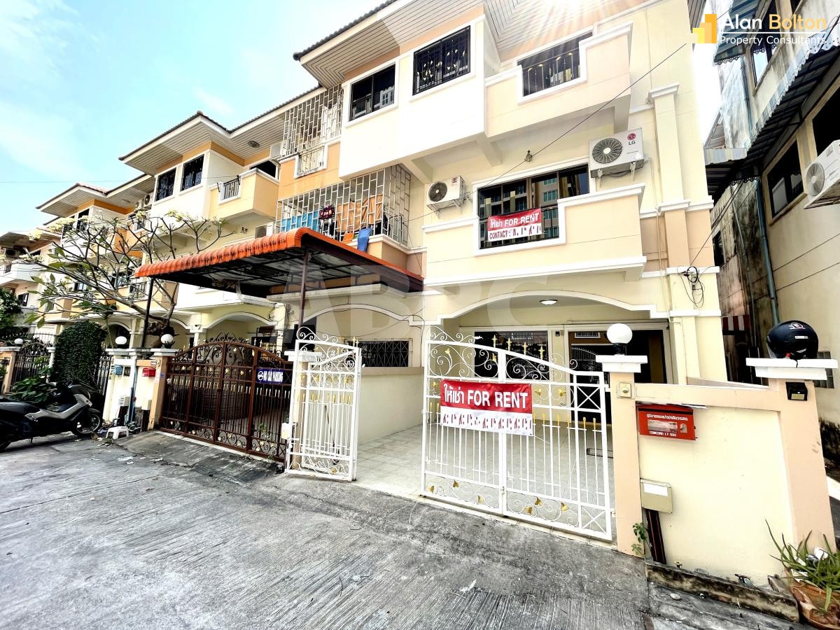 4 Bed 5 Bath in Central Pattaya ABPC0364